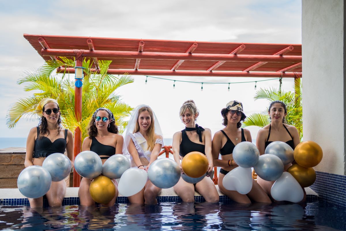 bachelorette-party-gran-canaria-see-yoga-holidays